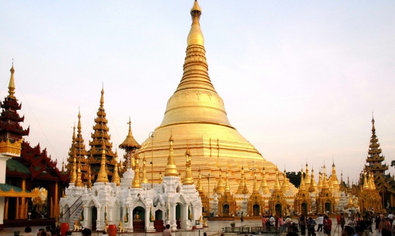 How strictly is the "national treasure" of Buddha's hair relics protected in Myanmar?