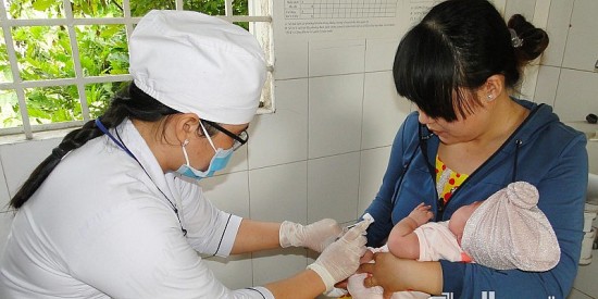 Bộ Y tế cần khẩn trương mua vaccine tiêm chủng mở rộng
