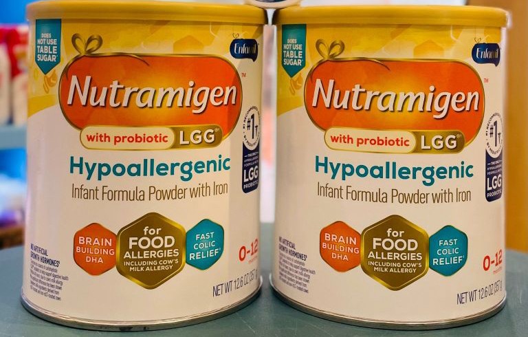 Sữa bột trẻ em Nutramigen bị thu hồi tại Mỹ, thị trường Việt Nam vẫn bày bán tràn lan