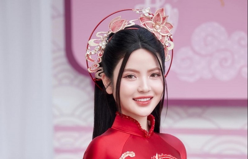 Đám hỏi Quang Hải, Chu Thành Huyền: Cô dâu xuất hiện với visual xinh đẹp