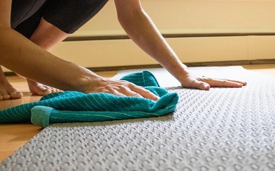 Hướng dẫn cách bảo quản thảm yoga bền đẹp