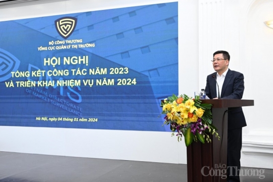 Bộ trưởng Nguyễn Hồng Diên giao 6 nhiệm vụ trọng tâm cho lực lượng Quản lý thị trường