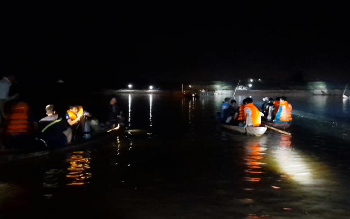 Khánh Hoà: Đang tìm kiếm ngư dân mất tích trên vùng biển Vạn Thạnh