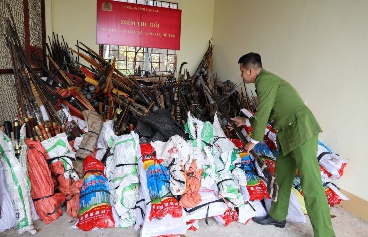 Lào Cai: Thu hồi hàng nghìn vũ khí, công cụ hỗ trợ