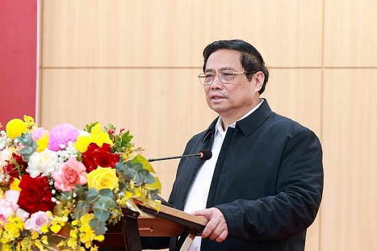 Thủ tướng Phạm Minh Chính thăm, tặng quà công nhân, người lao động hoàn cảnh khó khăn dịp Tết