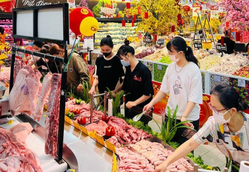 TP. Hồ Chí Minh: Tiêu thụ chậm, doanh nghiệp và siêu thị đồng loạt giảm giá thịt heo