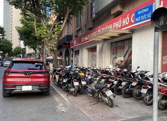 TP. Hồ Chí Minh thúc tiến độ thu phí vỉa hè