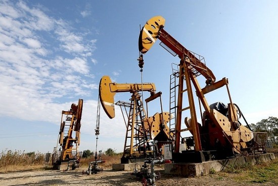 Saudi Arabia giảm giá dầu mỏ; dầu thô Mỹ “mất chỗ đứng” ở châu Á