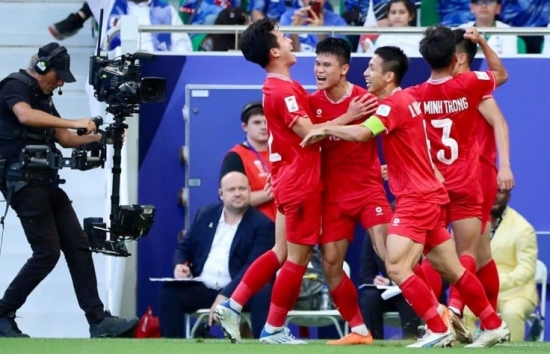 AFC ấn tượng với màn trình diễn của đội tuyển Việt Nam trước Nhật Bản