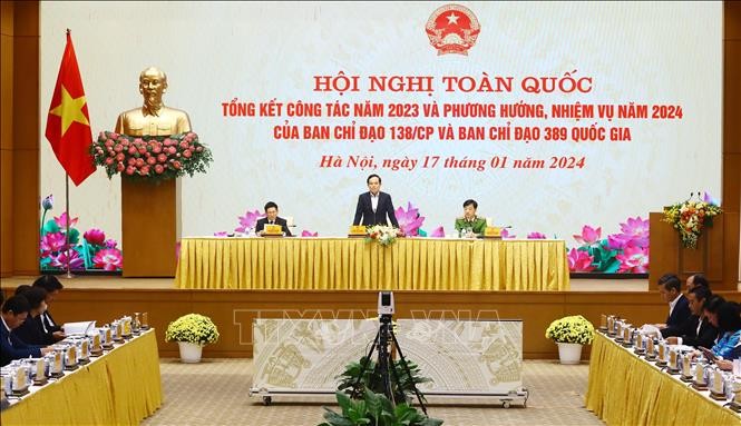 Phó Thủ tướng Trần Lưu Quang: Xử lý nghiêm tổ chức, cá nhân tiếp tay, bảo kê cho hoạt động buôn lậu