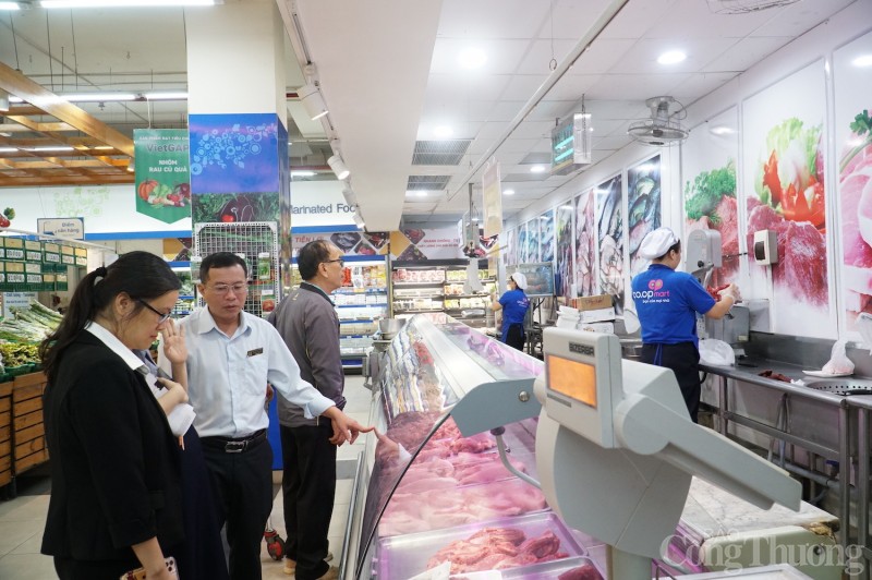 Đà Nẵng: Kiểm tra liên tục, đảm bảo an toàn thực phẩm dịp Tết Nguyên đán Giáp Thìn 2024