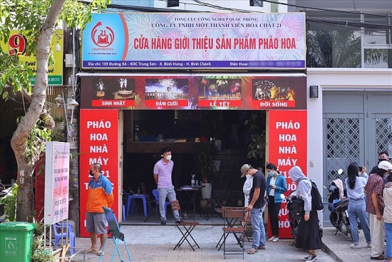 Chi tiết cửa hàng bán pháo hoa Z121 tại TP. Hồ Chí Minh và các tỉnh phía Nam
