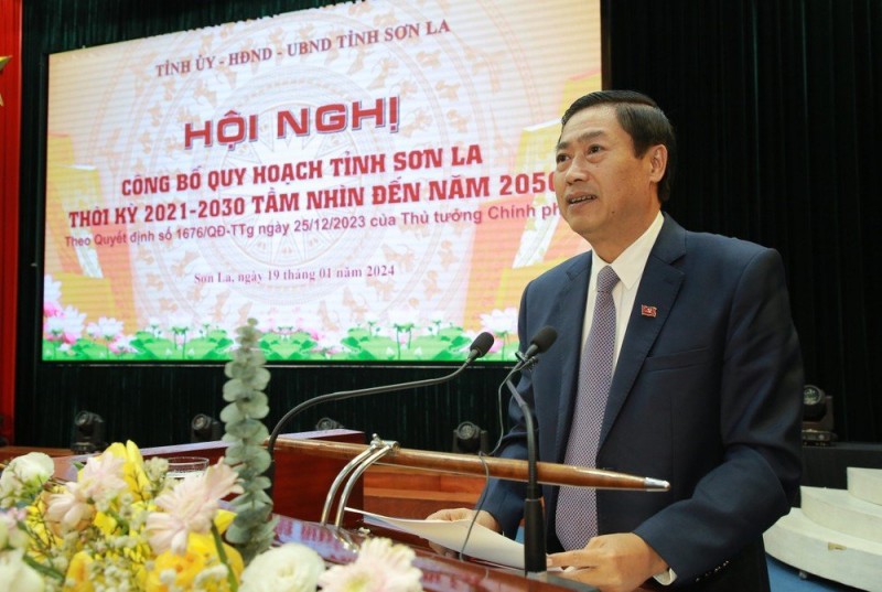 Ông Nguyễn Hữu Đông, Bí thư Tỉnh ủy Sơn La phát biểu tại hội nghị