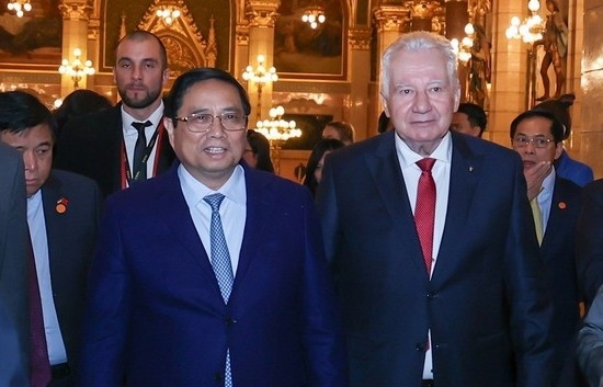 Thủ tướng Phạm Minh Chính hội kiến Phó Chủ tịch Quốc hội Hungary