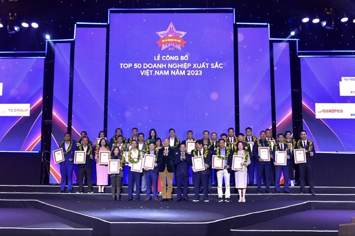 Công ty CP Phân bón Bình Điền tiếp tục được vinh danh trong 50 doanh nghiệp xuất sắc nhất Việt Nam