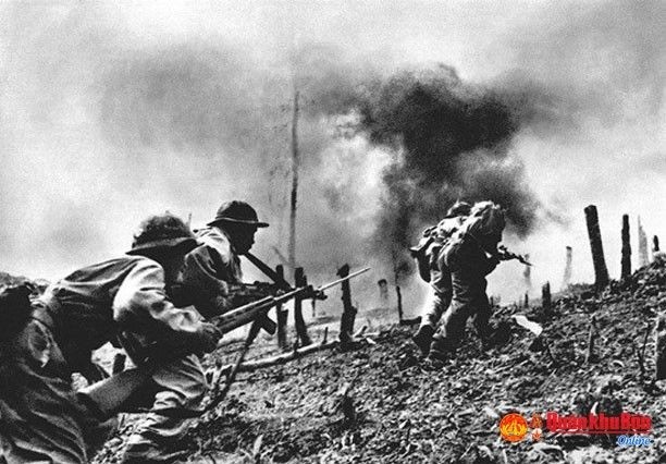 Quân giải phóng đánh chiếm các mục tiêu của địch trong Chiến dịch Đường 9 - Khe Sanh 1968. Ảnh: Baoquankhu4.com.vn