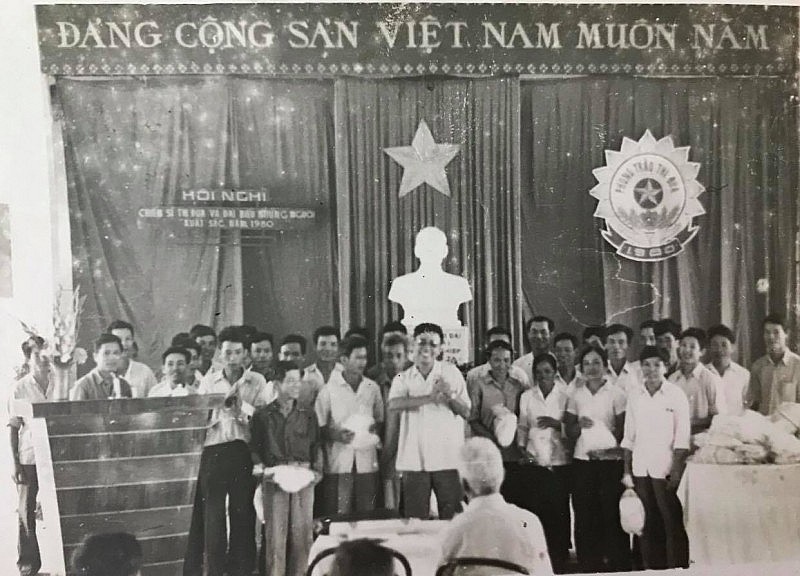 Ngày này năm xưa 22/1: Khánh thành Nhà máy đường Vạn Điểm; công bố Pháp lệnh về Dân quân tự vệ