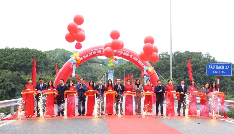Tuyên Quang: Khánh thành cầu Bạch Xa 177 tỷ đồng tại huyện Hàm Yên