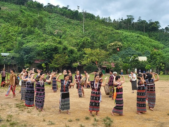 Quảng Nam: Bảo tồn nghề dệt thổ cẩm truyền thống gắn với phát triển du lịch cộng đồng