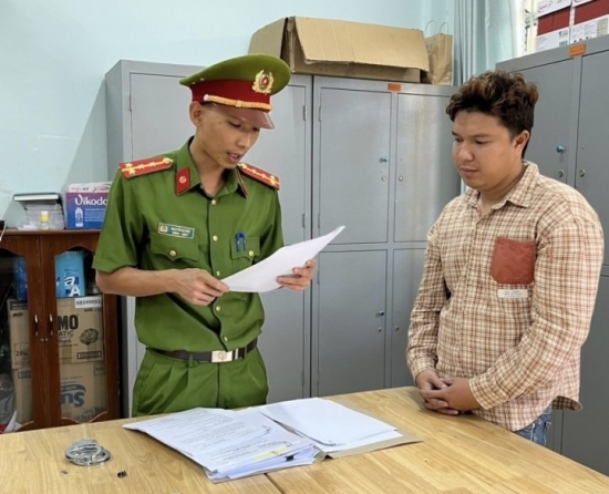 Lâm Đồng: Khởi tố, bắt tạm giam đối tượng bốc vác tham ô gần 300 triệu đồng của doanh nghiệp