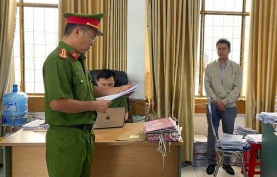 Gia Lai: Giám đốc Văn phòng đăng ký đất đai huyện Ia Grai bị bắt về tội “Nhận hối lộ”