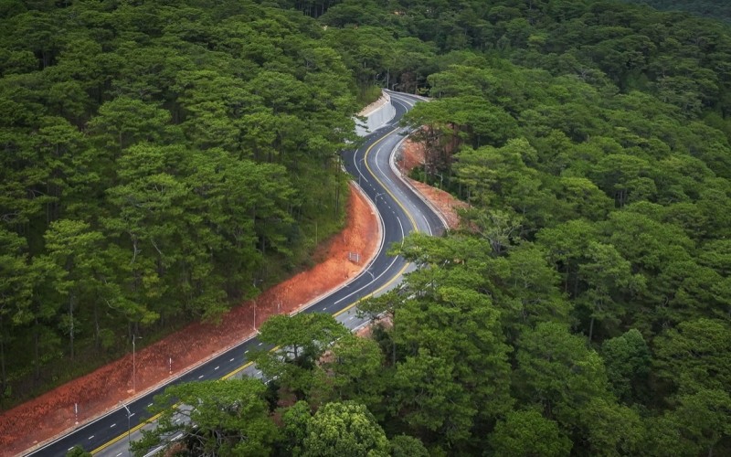 Lâm Đồng: Thông xe và phân luồng giao thông tuyết đường đèo Prenn trước dịp Tết Nguyên đán 2024