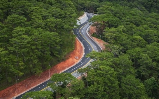 Lâm Đồng: Thông xe toàn tuyến đường đèo Prenn trước Tết Nguyên đán 2024