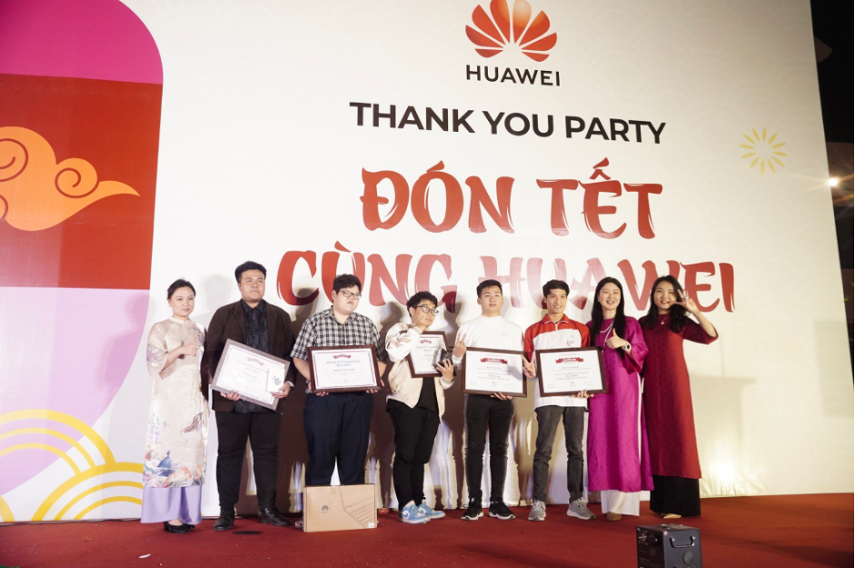 Vinh danh 6 sinh viên chiến thắng cuộc thi ICT Competition Vietnam