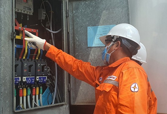 Ngành điện TP. Hồ Chí Minh đảm bảo cung cấp điện trong dịp Tết Nguyên đán Giáp Thìn 2024