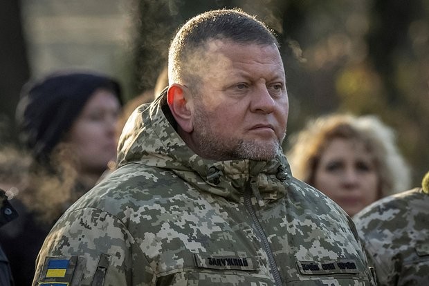 Chiến sự Nga-Ukraine hôm nay ngày 1/2/2024: Ukraine sẽ cách chức Tổng tư lệnh Valeriy Zaluzhny trong những ngày tới