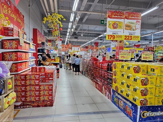 Thị trường ngày Mùng 2 Tết: Nhiều siêu thị mở cửa trở lại