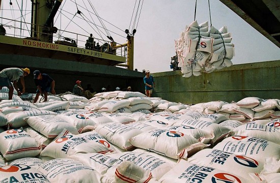 Xuất cấp gạo từ nguồn dự trữ quốc gia hơn 1.444 tấn cho 5 tỉnh