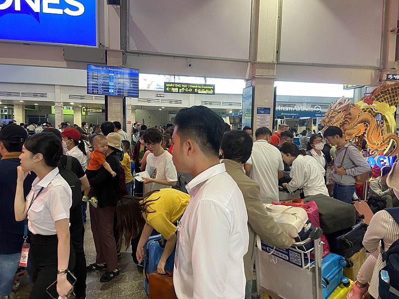 3 ngày đầu cao điểm Tết, 659 chuyến bay bị chậm giờ ở sân bay Tân Sơn Nhất