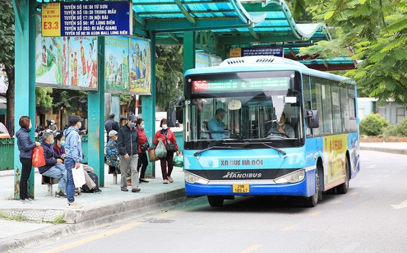 Hà Nội: Xe buýt sẵn sàng đáp ứng nhu cầu đi lại tăng cao dịp Tết
