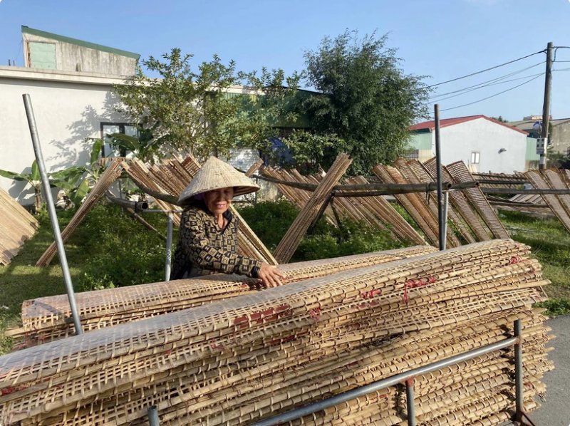 Hà Tĩnh: Làng nghề bánh đa nem thôn Bình nhộn nhịp sản xuất phục vụ Tết