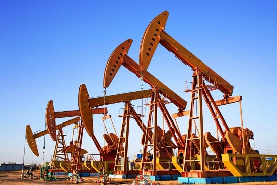 Nguồn cung dầu bị cảnh báo thiếu hụt; Mỹ có động thái mới về chính sách xuất khẩu LNG