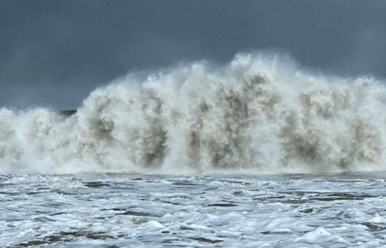 Dự báo thời tiết biển hôm nay 9/2/2024: Có gió mạnh và sóng lớn trên biển