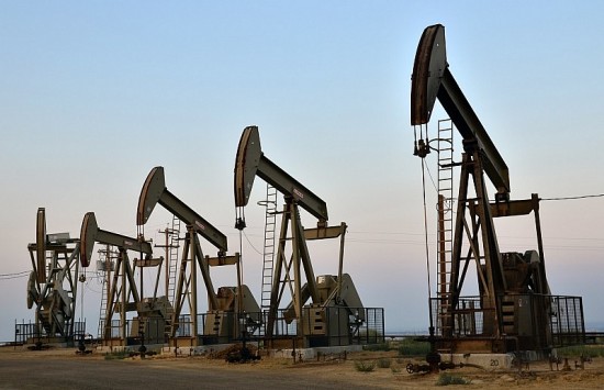 Lý do Saudi Arabia dừng kế hoạch tăng sản lượng khai thác dầu thô; EU đối mặt khủng hoảng khí đốt mới