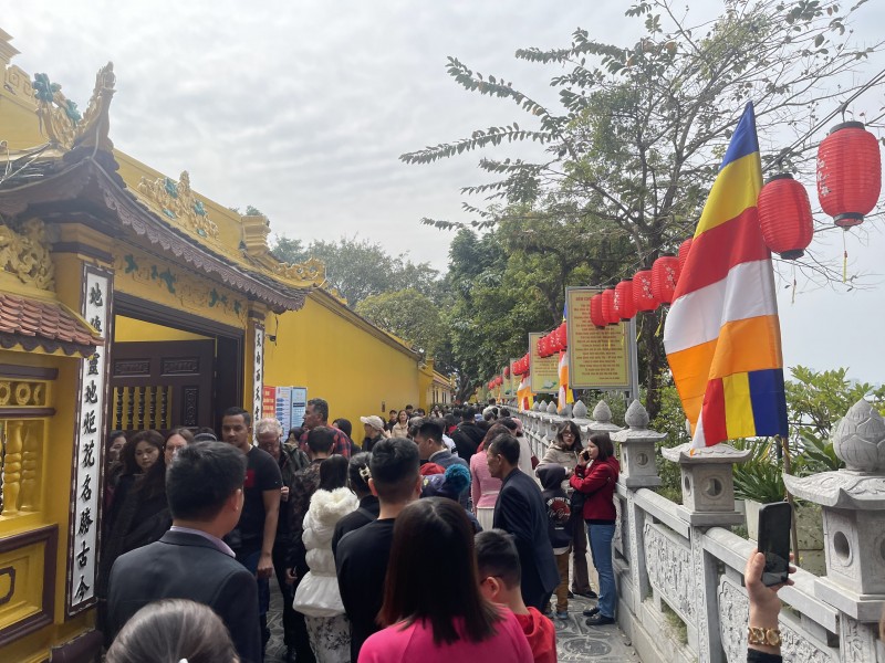 Chi tiết những địa điểm linh thiêng cầu tài lộc tại Hà Nội để đi lễ dịp đầu năm