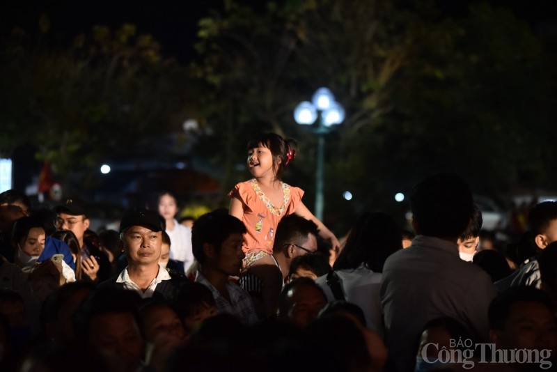 Bình Định: Mãn nhãn màn trình diễn pháo hoa tại lễ chiến thắng Ngọc hồi Đống Đa