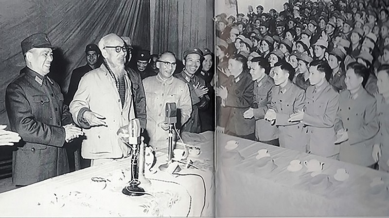 Bác Hồ thăm lực lượng Phòng không - không quân ngày 16/2/1969