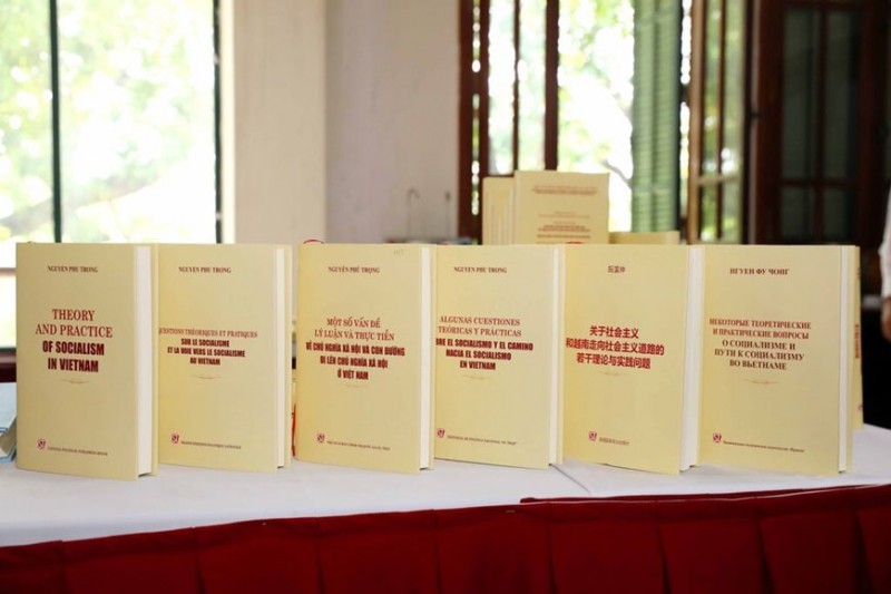 Giới thiệu sách của Tổng Bí thư Nguyễn Phú Trọng tại Cuba