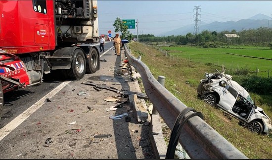 Làm rõ nguyên nhân tai nạn giao thông trên cao tốc Cam Lộ - La Sơn
