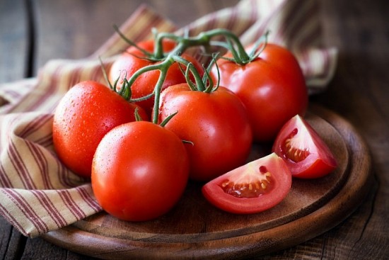 Chống lão hóa da, ngừa nám da khi ăn cà chua mỗi ngày