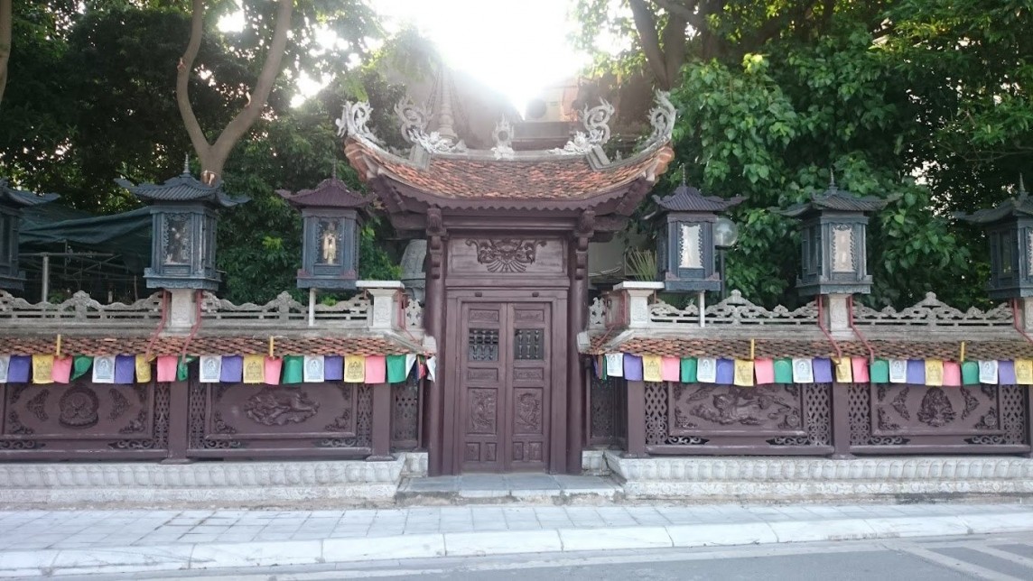 Những ngôi đền, chùa nổi tiếng ở Hà Nội thu hút du khách dịp lễ Rằm tháng Giêng