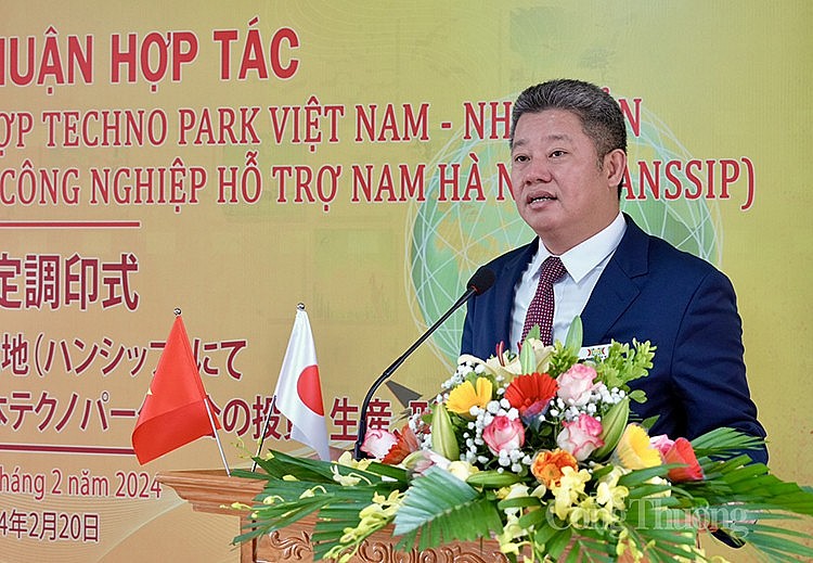Phó Chủ tịch UBND thành phố Hà Nội Nguyễn Mạnh Quyền phát biểu chỉ đạo.