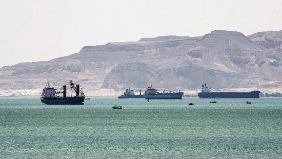 Houthi tuyên bố tấn công tàu Israel và Mỹ; các hãng vận tải lo lắng về tình hình Biển Đỏ