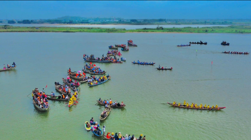 Lễ hội đua thuyền Tịnh Long tại Quảng Ngãi là di sản văn hóa phi vật thể quốc gia