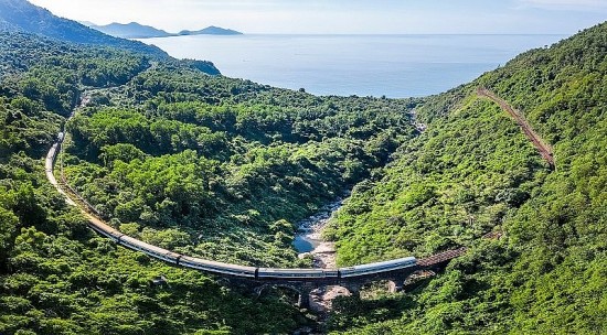 Thừa Thiên Huế: Hành khách sắp được trải nghiệm đoàn tàu du lịch Huế - Đà Nẵng