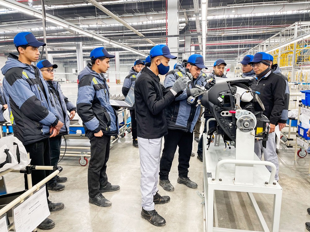 THACO KIA tham gia giám sát sản xuất xe Kia Sonet tại Uzbekistan